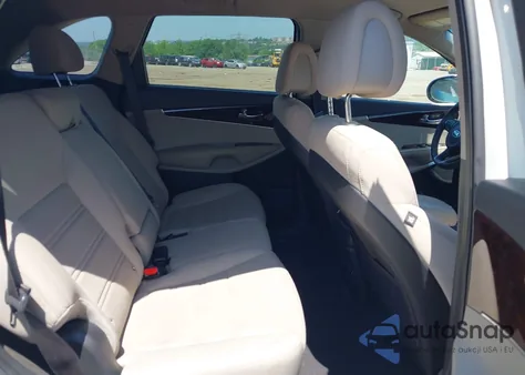 2016 Kia Sorento 2.4L Lx from USA, damaged, VIN 5XYPG4A33GG114993